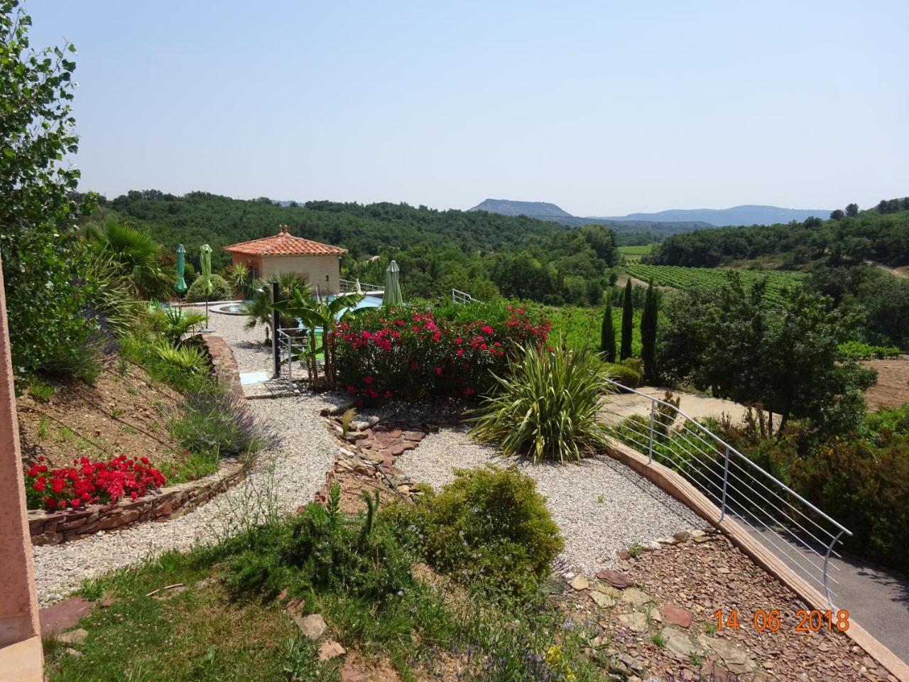 Domaine De Flo Bed & Breakfast Saint-Jean-de-la-Blaquiere Exterior photo